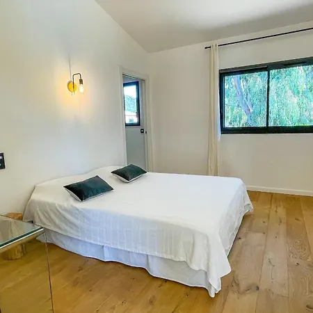 A Calia Di Fiori Mare Villa