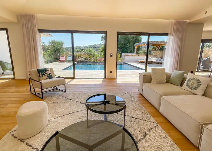 A Calia Di Fiori Mare Villa