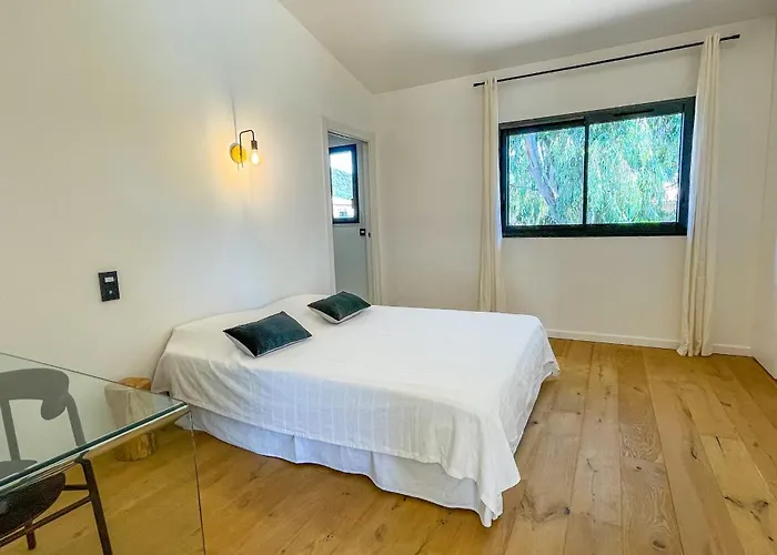 A Calia Di Fiori Mare Villa