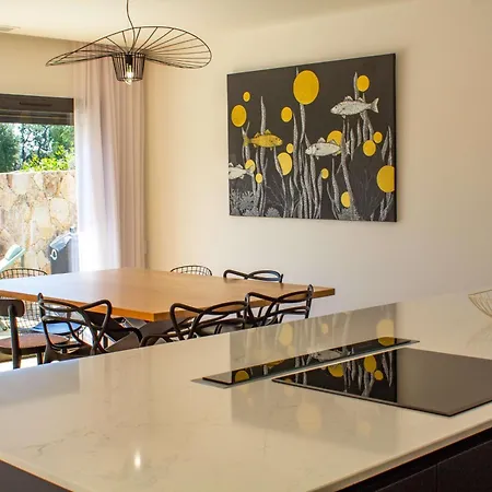 A Calia Di Fiori Mare Villa *